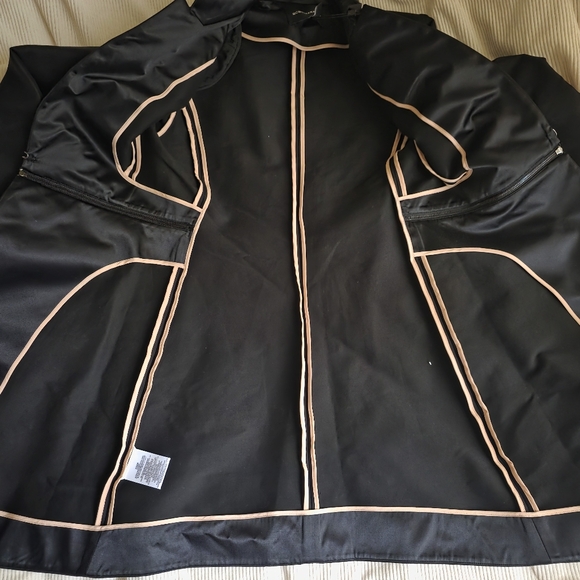 BCBGMAXAZRIA Arelia Zip Waist A-Line Essential Jacket Sz S Black Nwt - Picture 10 of 16